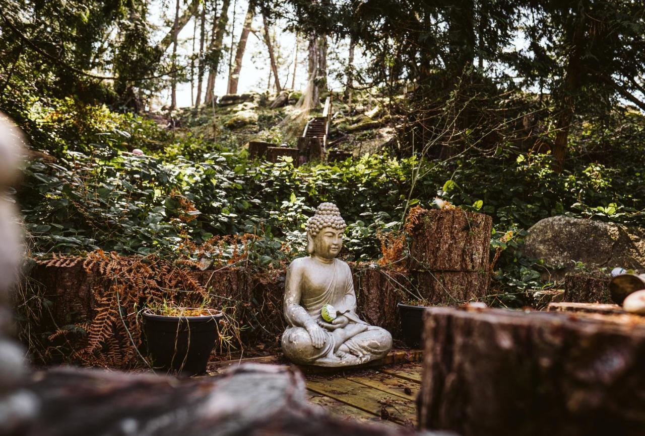 Serenity By The Sea Retreats Montague Harbour Extérieur photo