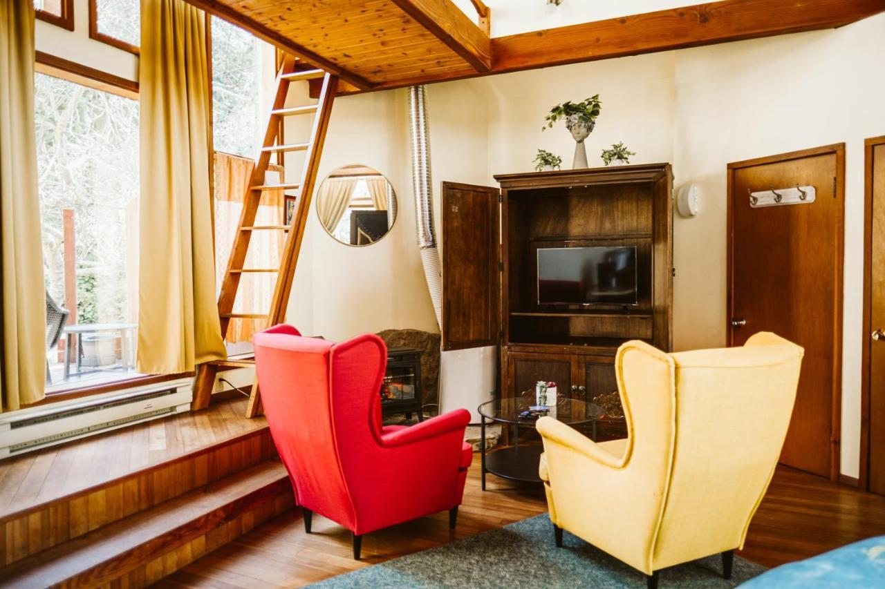 Serenity By The Sea Retreats Montague Harbour Extérieur photo