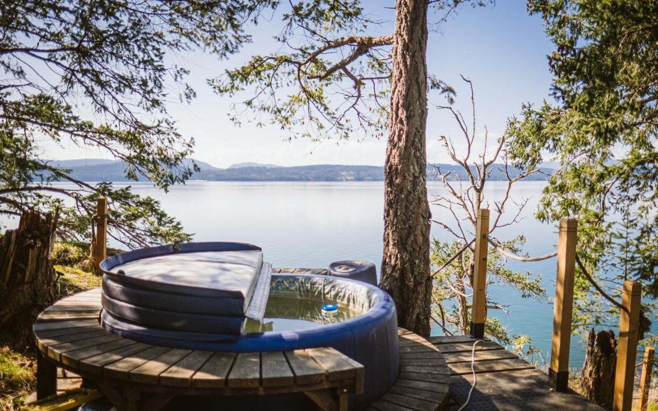 Serenity By The Sea Retreats Montague Harbour Extérieur photo