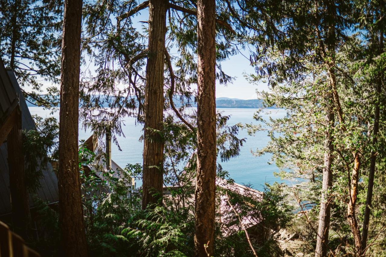 Serenity By The Sea Retreats Montague Harbour Extérieur photo