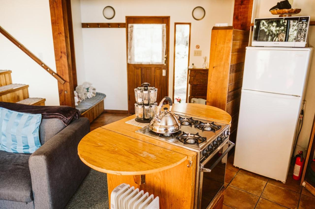 Serenity By The Sea Retreats Montague Harbour Extérieur photo