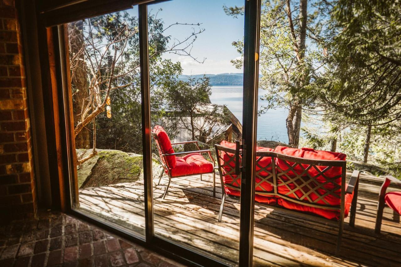 Serenity By The Sea Retreats Montague Harbour Extérieur photo